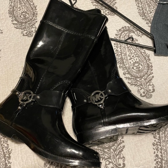 Michael Kors rain boots - Picture 1 of 1